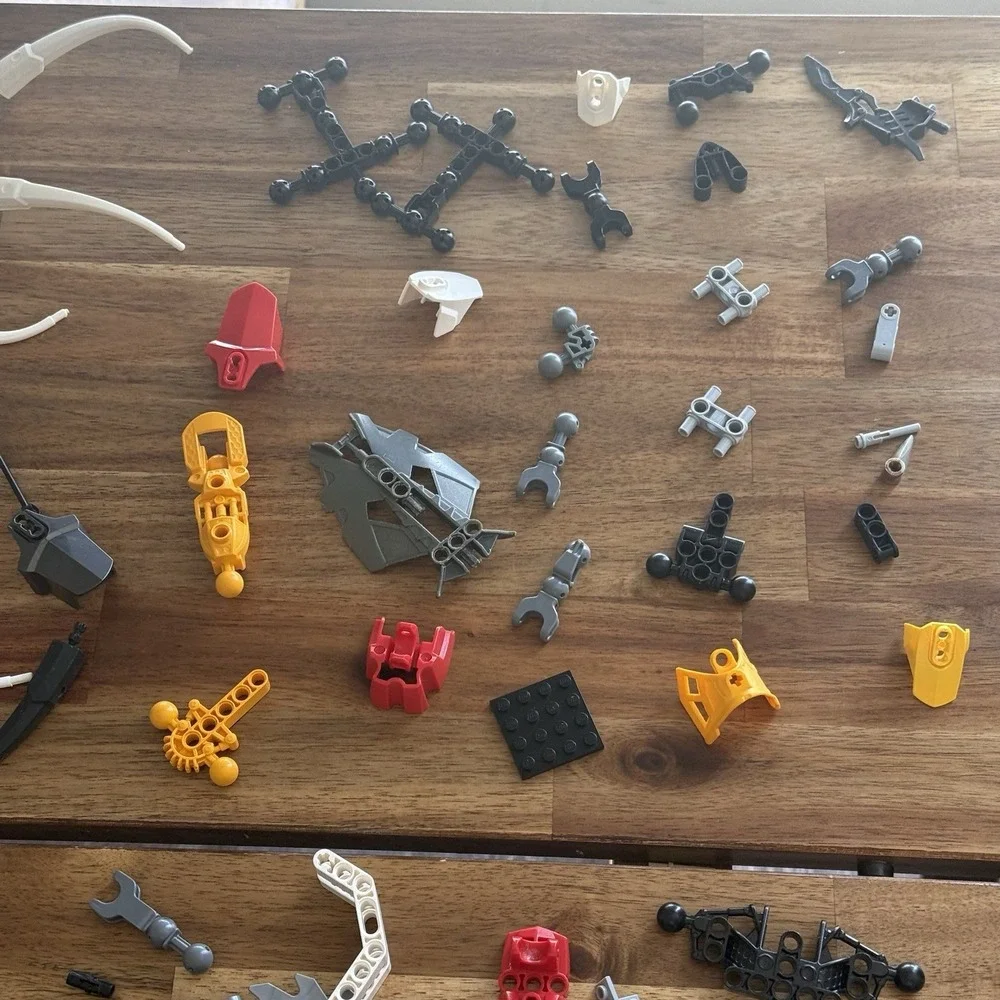 LEGO BIONICLE Hero Factory Bulk Lot of 200+ Parts Pieces 1 LB+ SEE PICTURES!